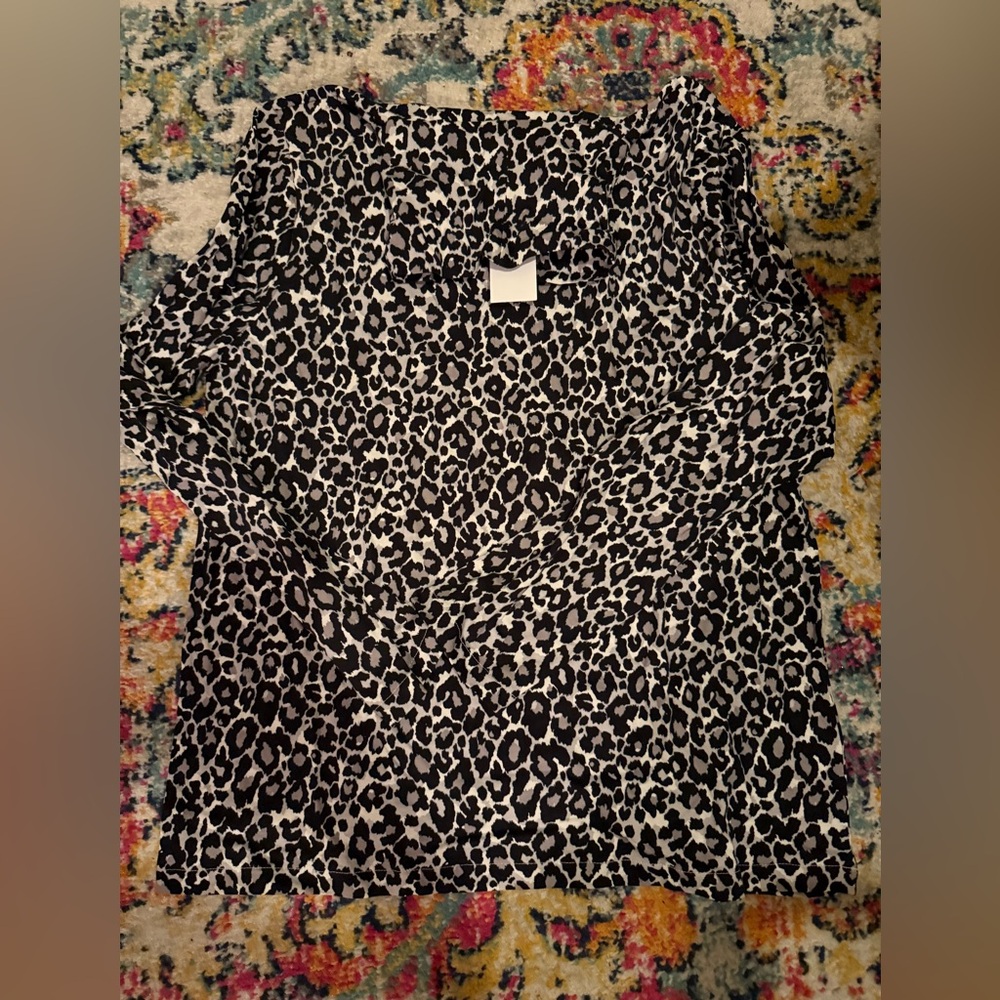 NWT leopard turtle neck